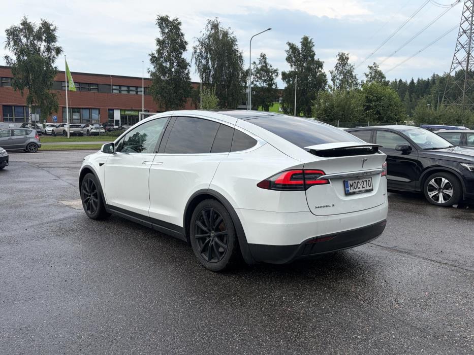 TESLA Model X 2017