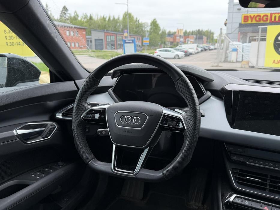 AUDI e-tron GT 2023