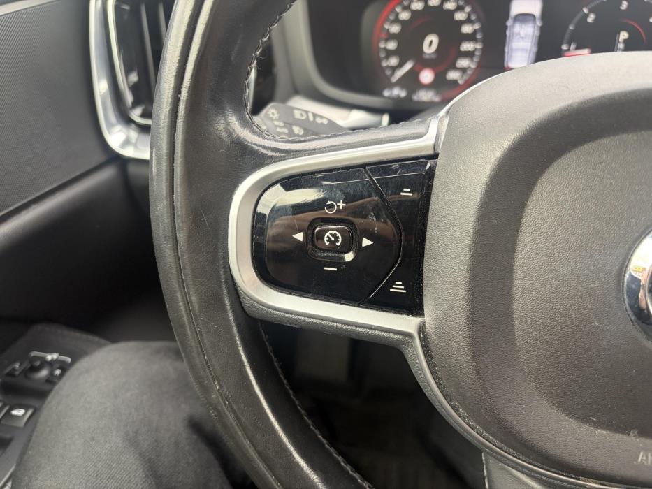 VOLVO V60 2019
