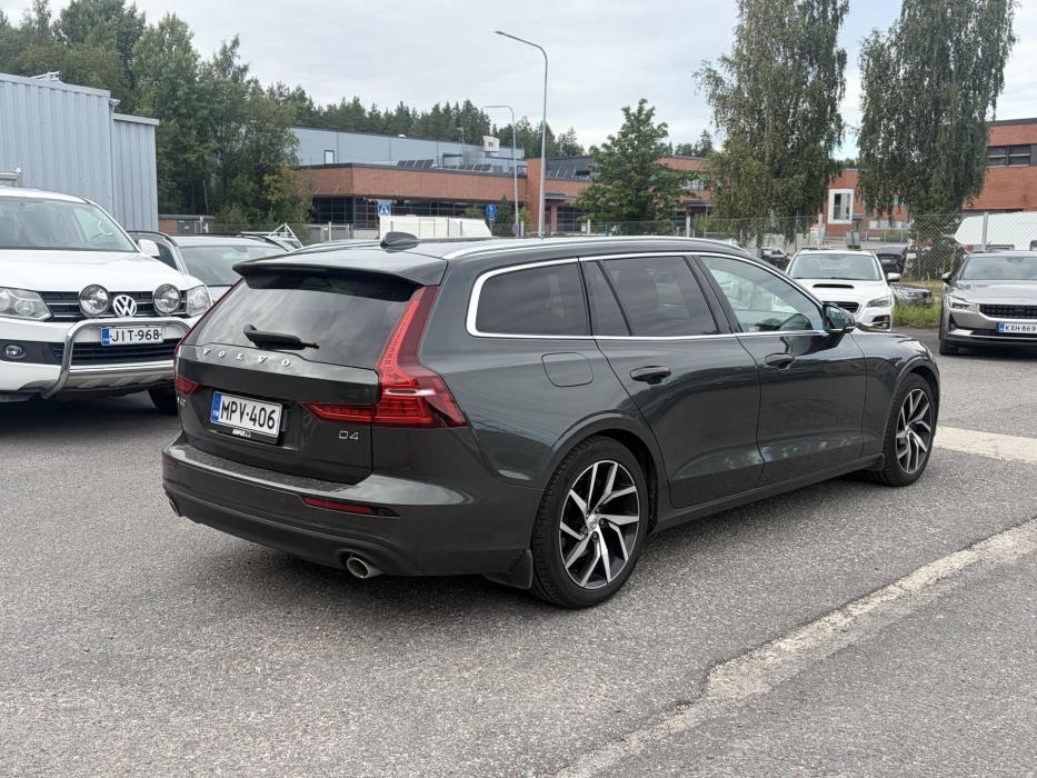 VOLVO V60 2019