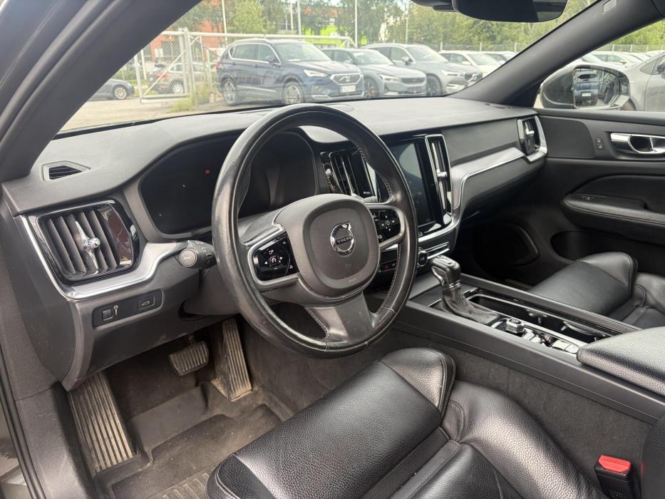 VOLVO V60 2019