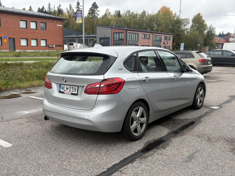 BMW 225 2017