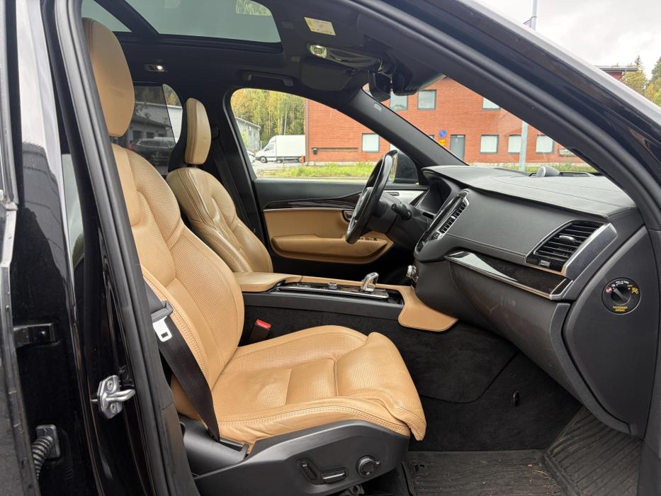 VOLVO XC90 2019