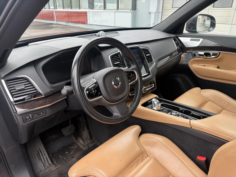 VOLVO XC90 2019