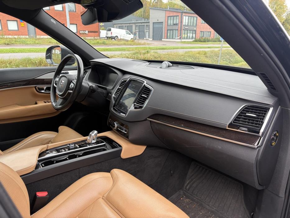 VOLVO XC90 2019