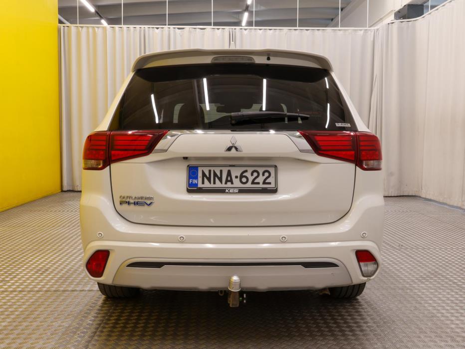 MITSUBISHI Outlander PHEV 2020