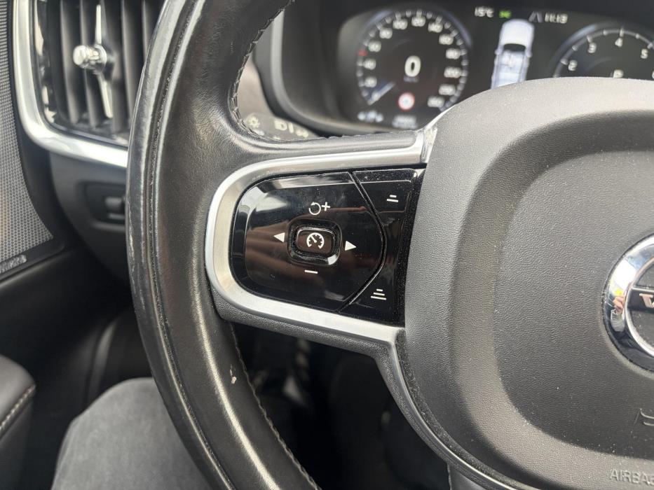 VOLVO V90 Cross Country 2017