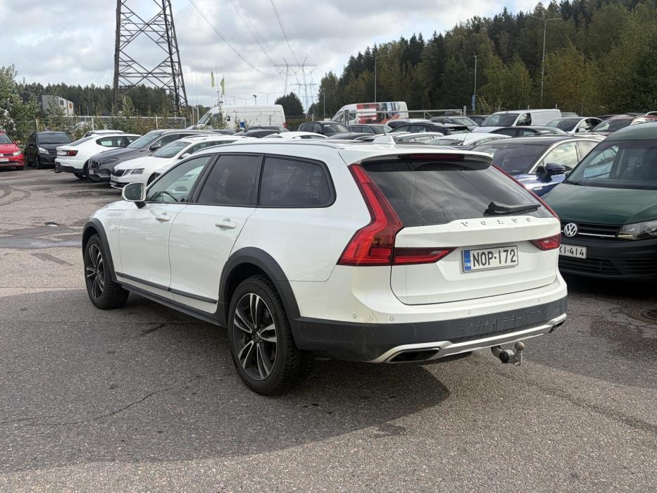 VOLVO V90 Cross Country 2017