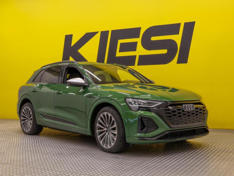 AUDI Q8 e-tron 2024