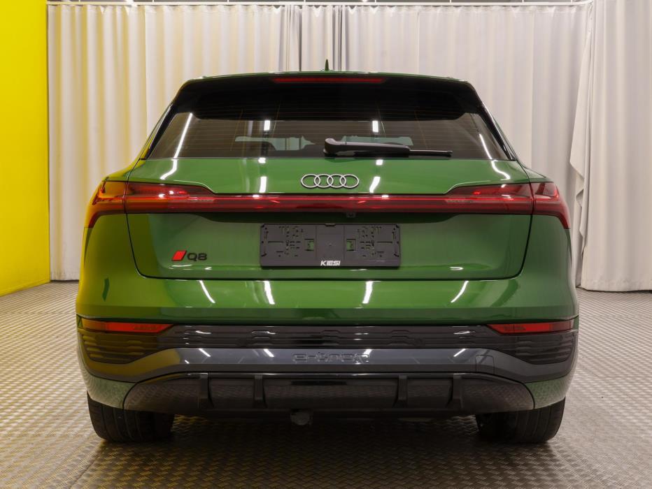 AUDI Q8 e-tron 2024