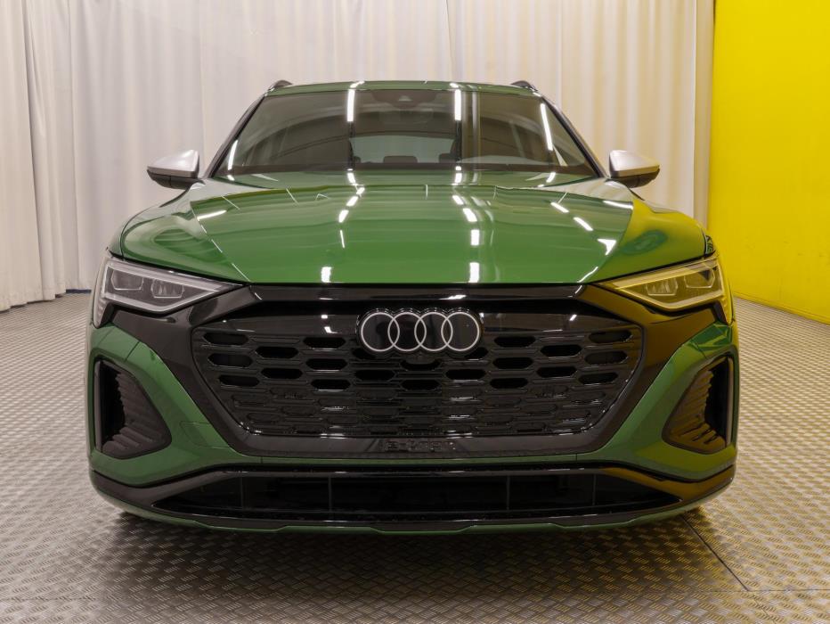AUDI Q8 e-tron 2024
