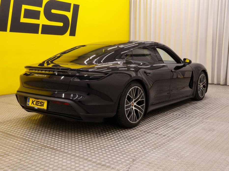 PORSCHE Taycan 2021