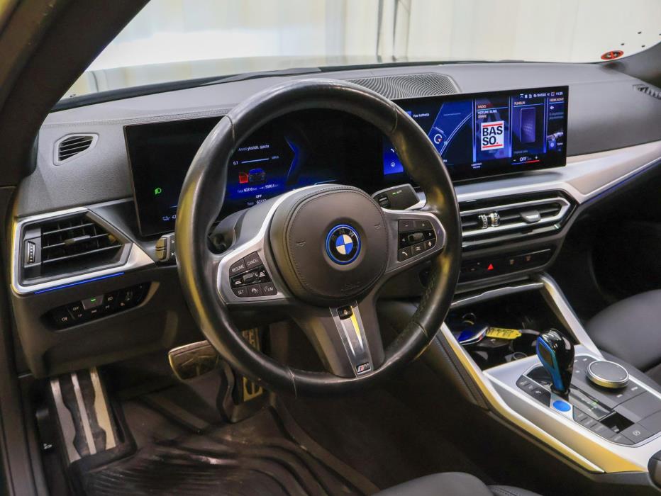 BMW i4 2023