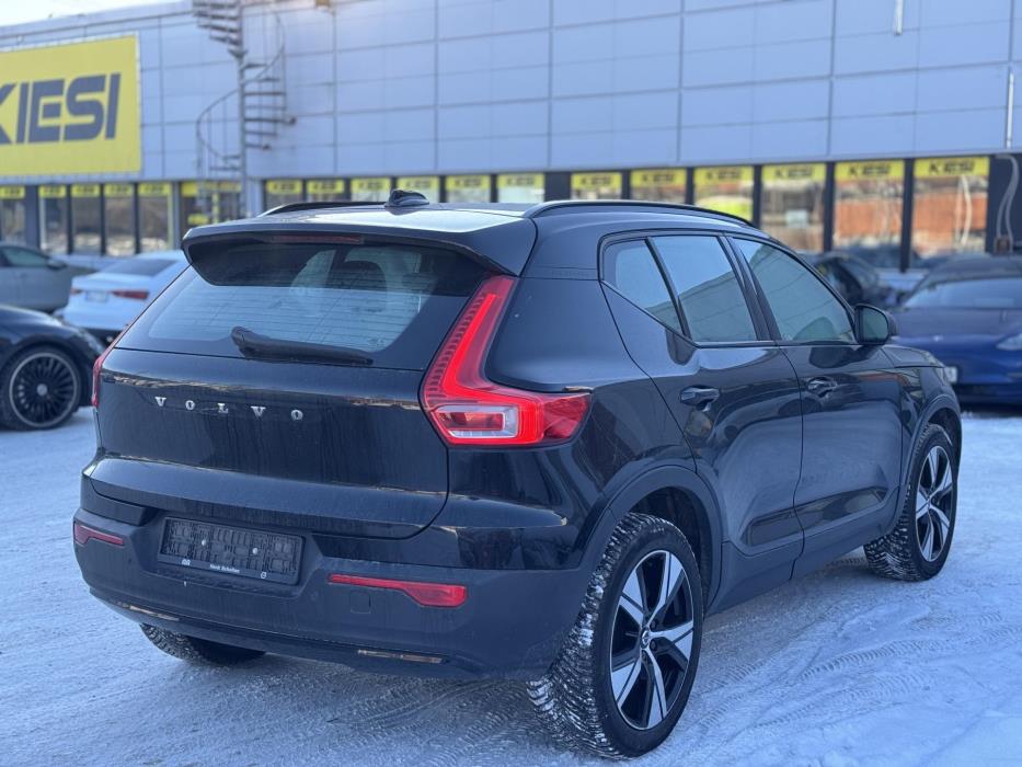 VOLVO XC40 2022