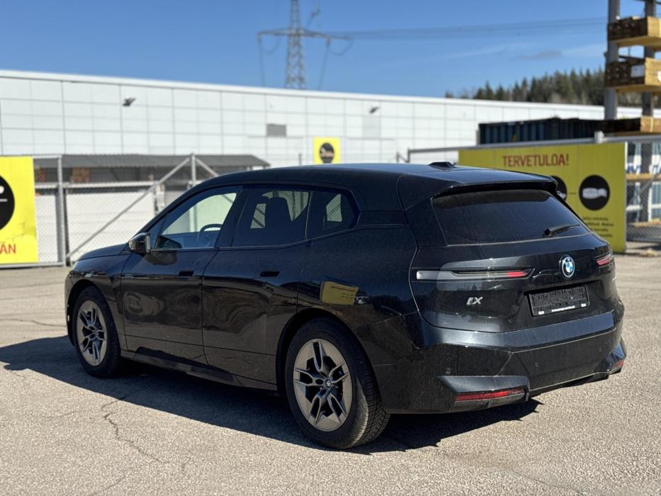 BMW iX 2023