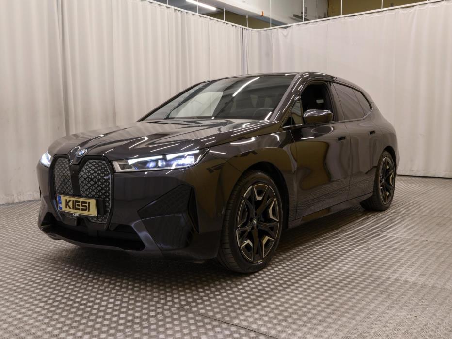 BMW iX 2023