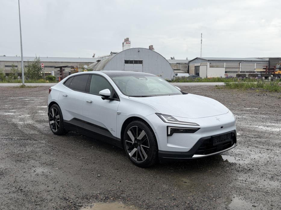 POLESTAR 4 2026