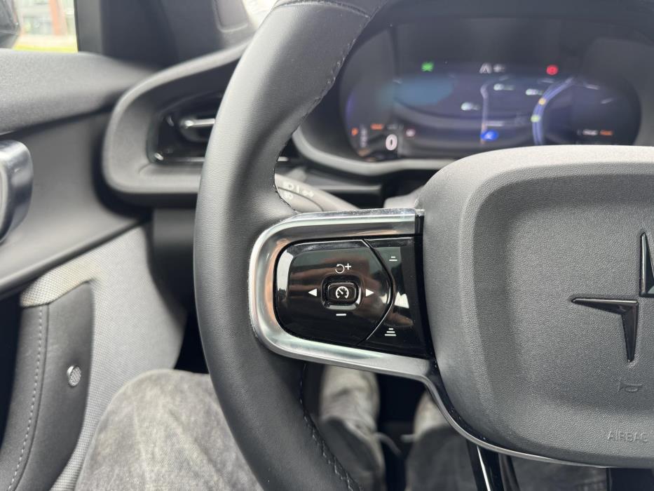 POLESTAR 2 2023