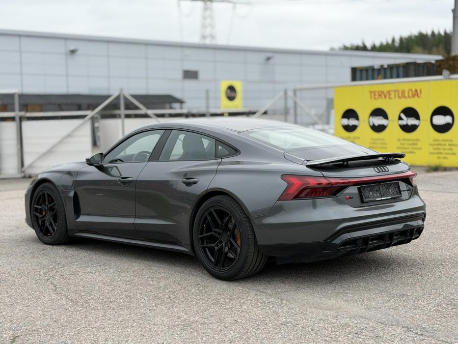 AUDI e-tron GT 2022