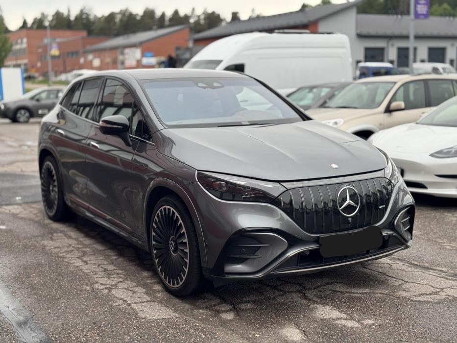 MERCEDES-BENZ EQE SUV 2023