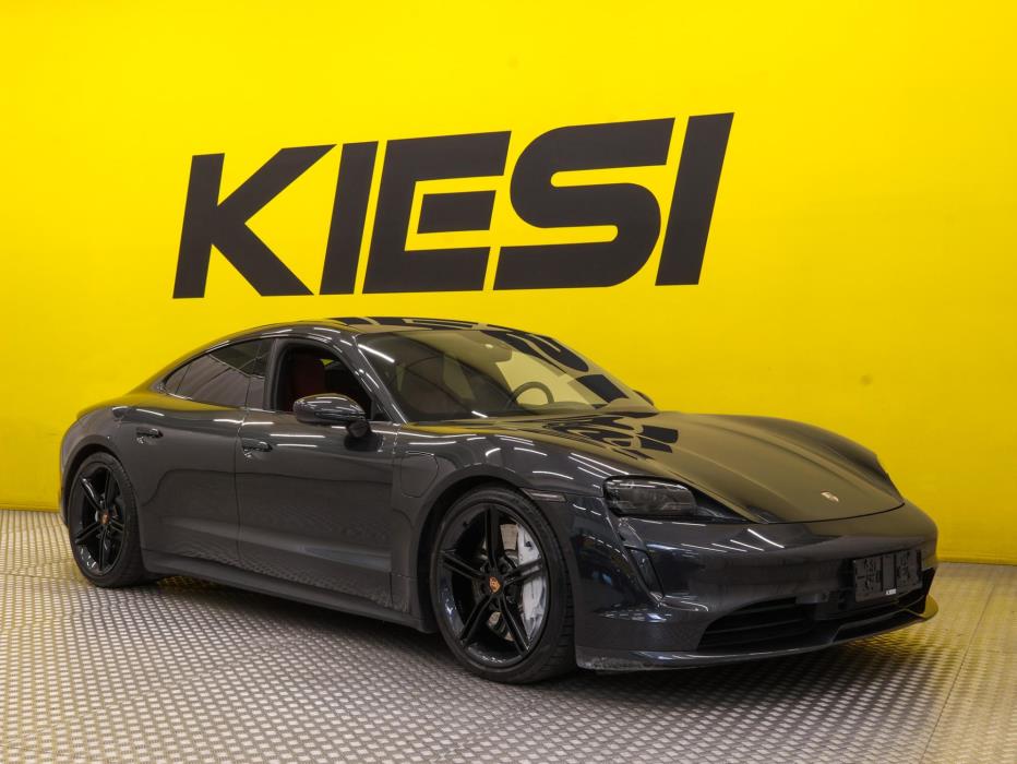 PORSCHE Taycan 2020
