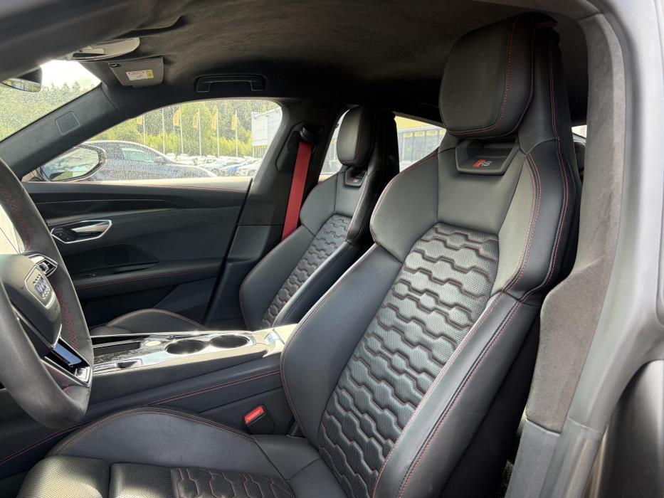 AUDI e-tron GT RS 2022