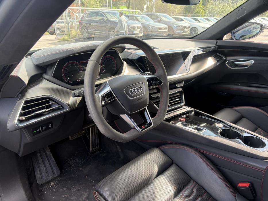 AUDI e-tron GT RS 2022