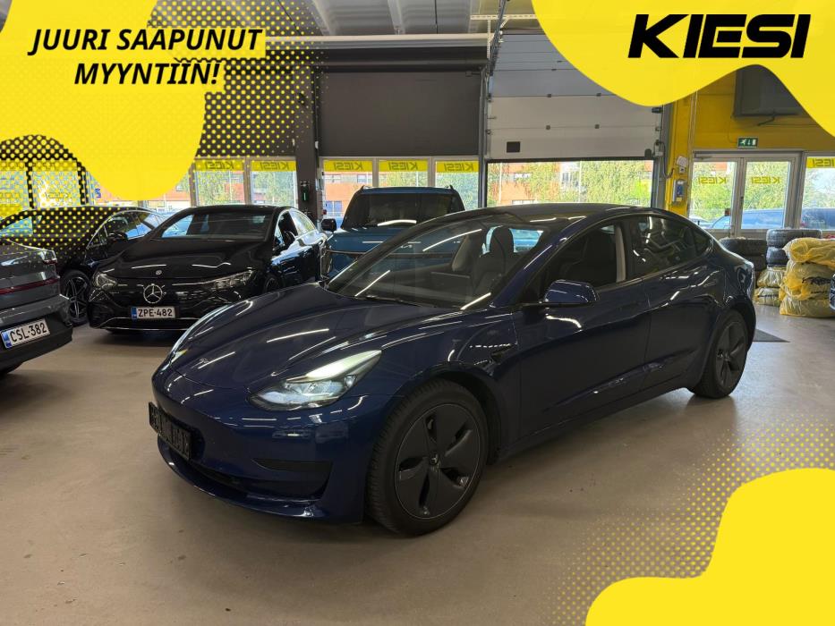 TESLA Model 3 2022