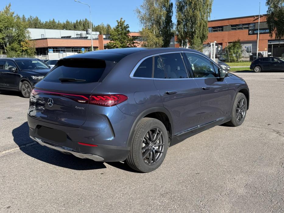 MERCEDES-BENZ EQE SUV 2024