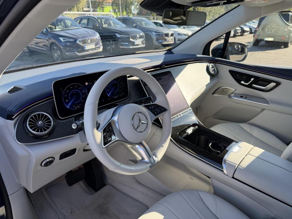 MERCEDES-BENZ EQE SUV 2024