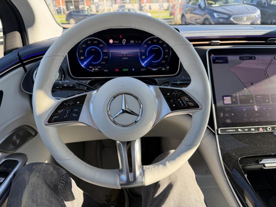 MERCEDES-BENZ EQE SUV 2024