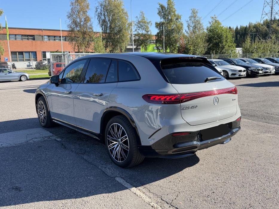 MERCEDES-BENZ EQS SUV 2023