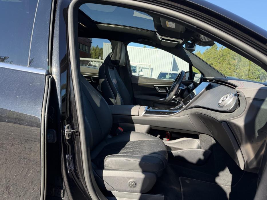 MERCEDES-BENZ EQS SUV 2023