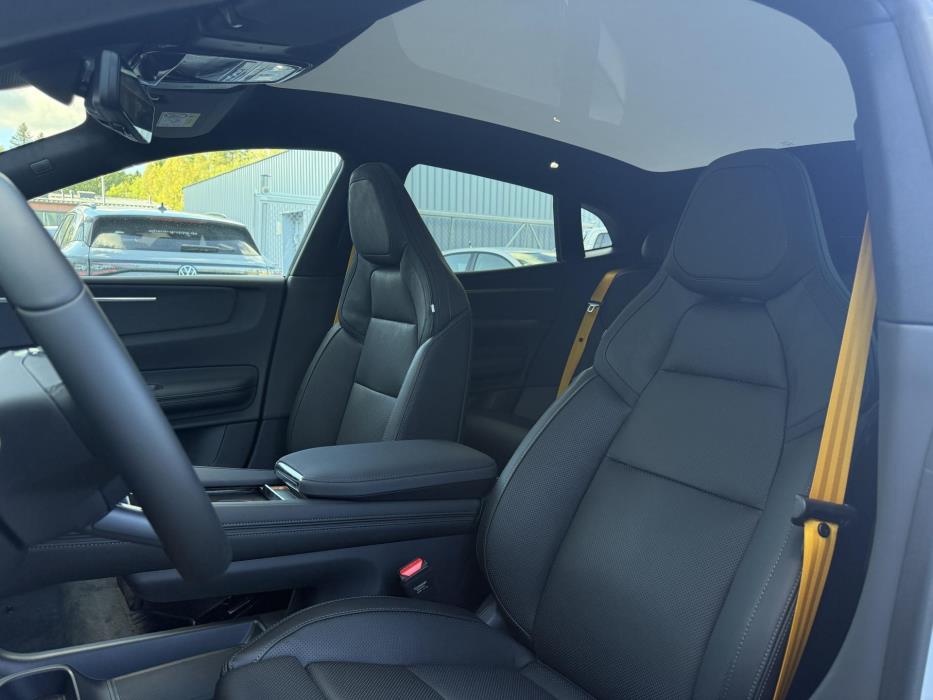 POLESTAR 4 2026