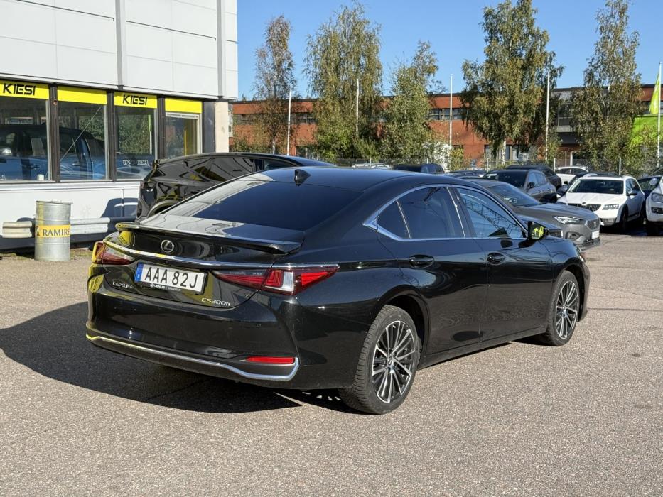 LEXUS ES 2024