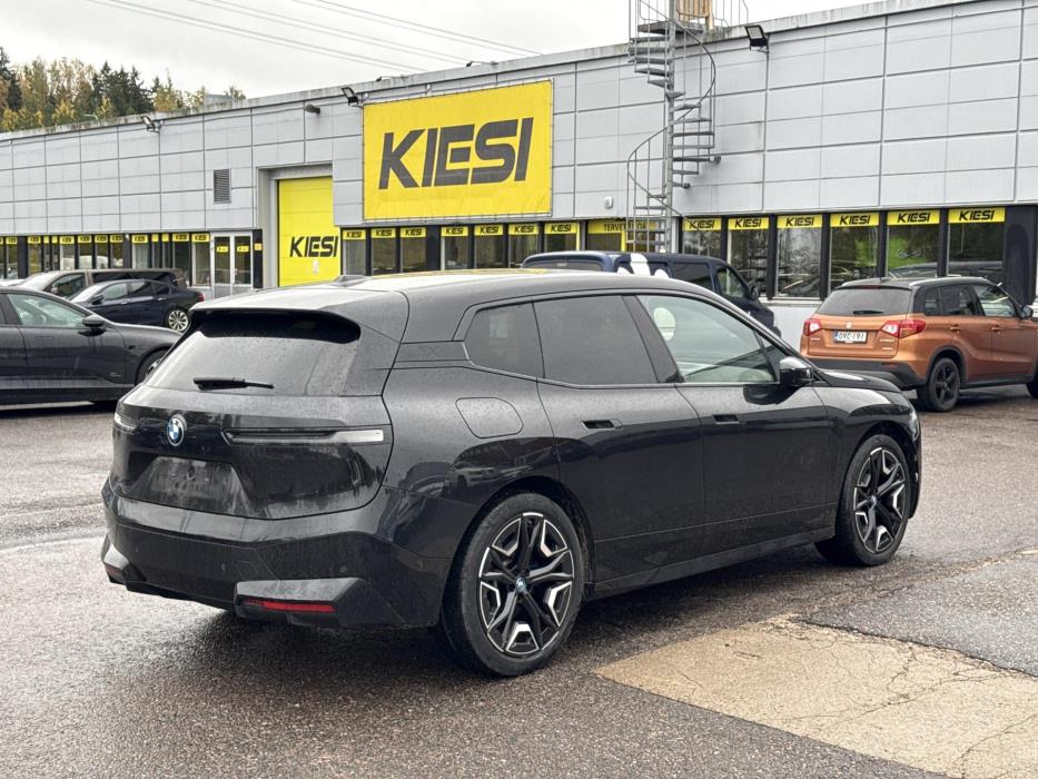 BMW iX 2022