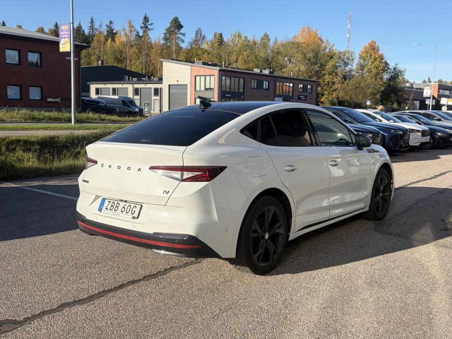 SKODA Enyaq 2023