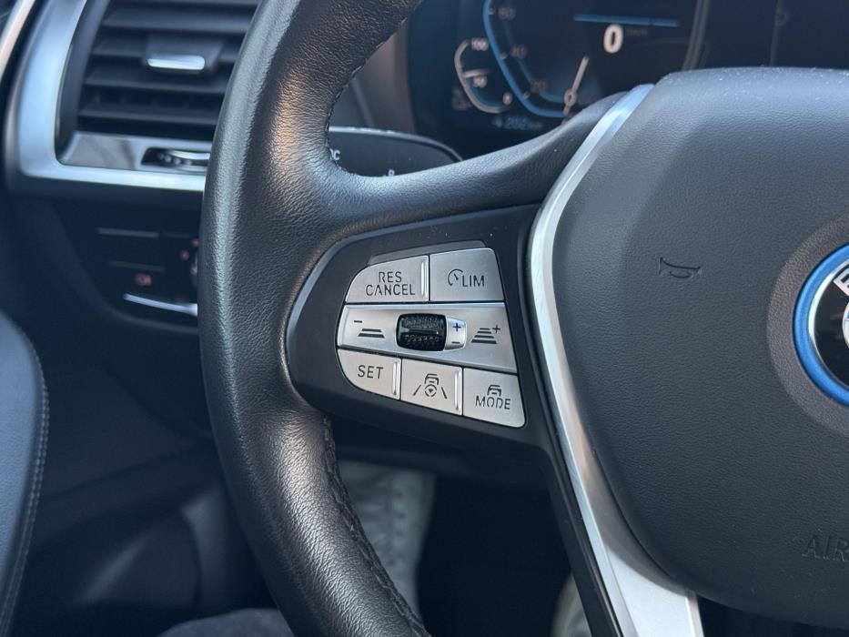 BMW iX3 2021