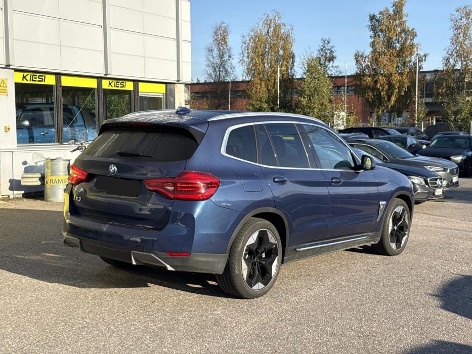 BMW iX3 2021
