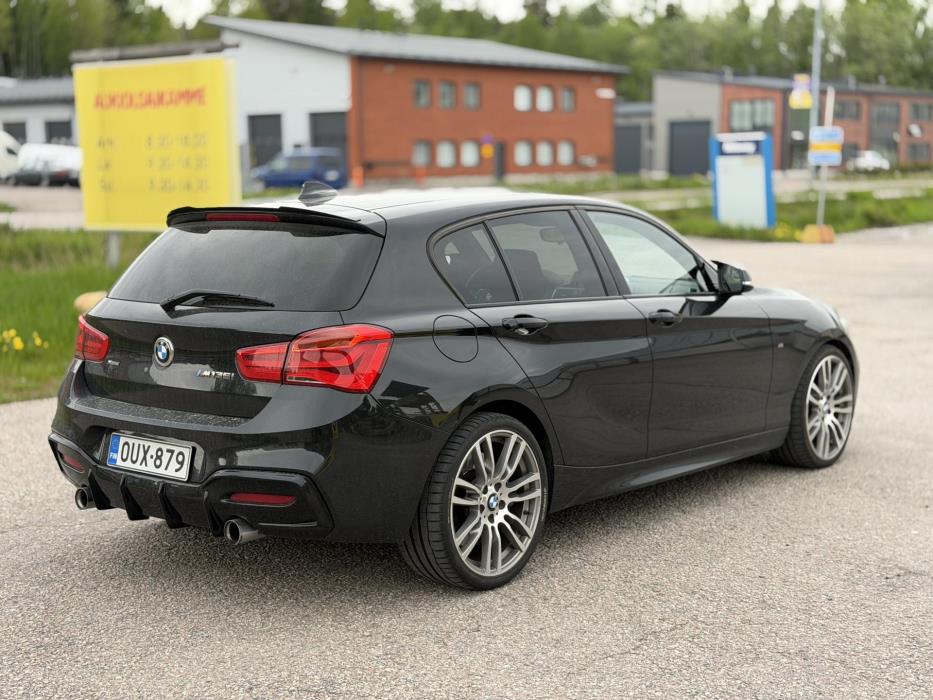 BMW M135i 2016