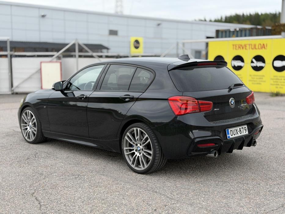 BMW M135i 2016