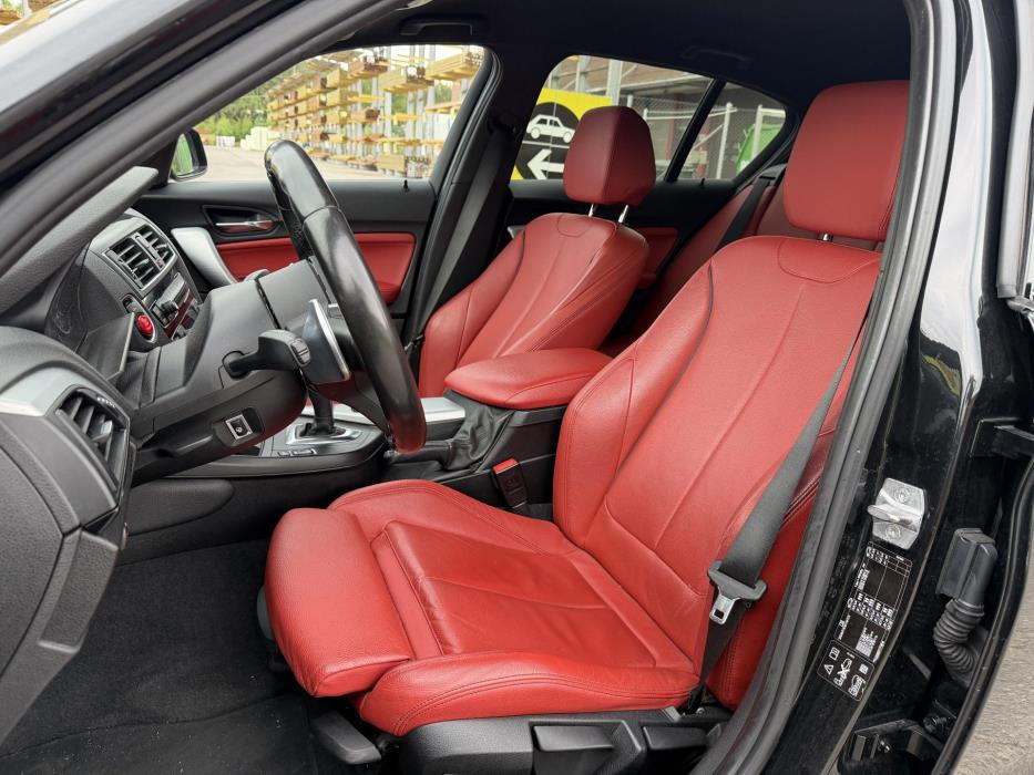 BMW M135i 2016