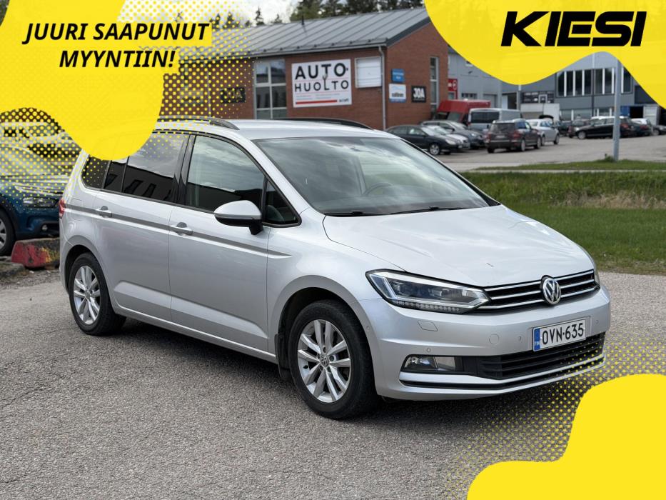 VOLKSWAGEN Touran 2017