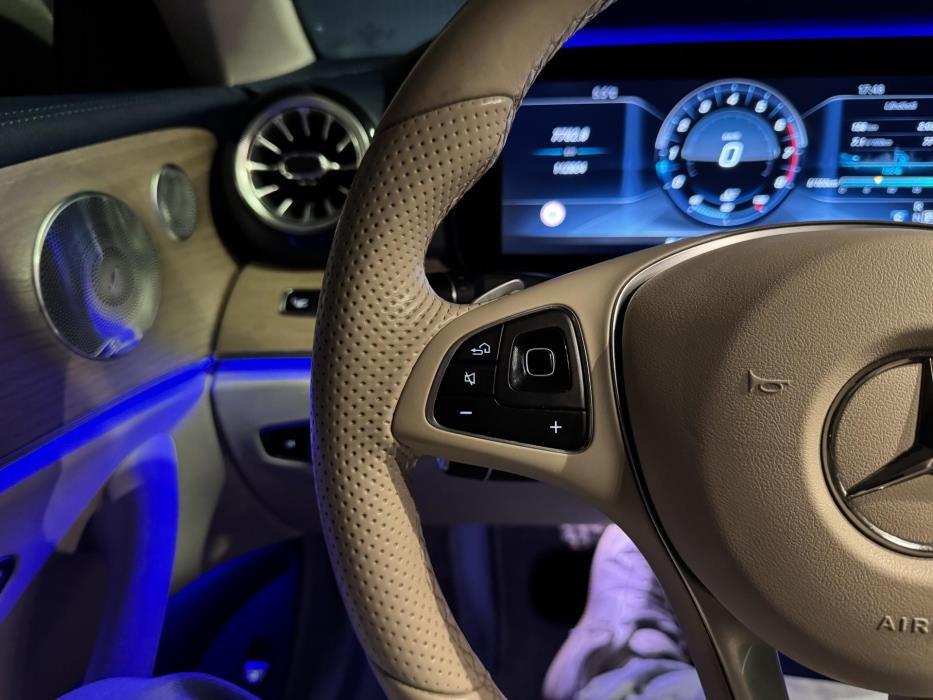 MERCEDES-BENZ E 2017