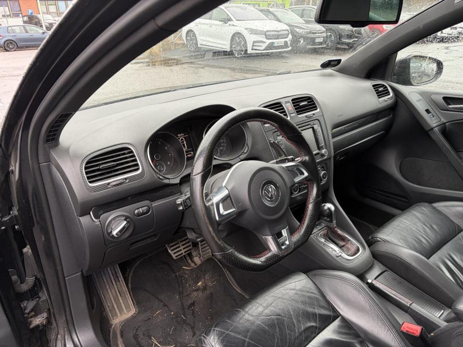 VOLKSWAGEN Golf 2009