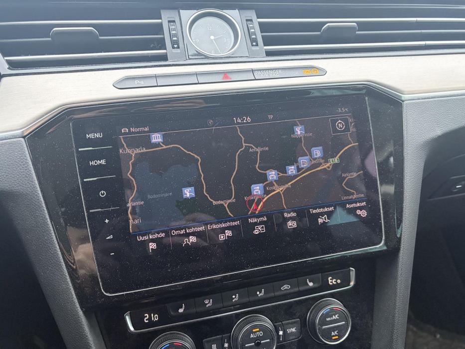 VOLKSWAGEN Passat 2018