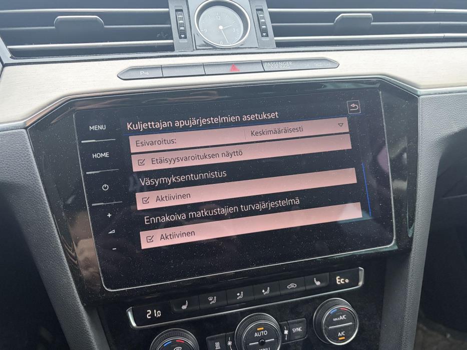 VOLKSWAGEN Passat 2018