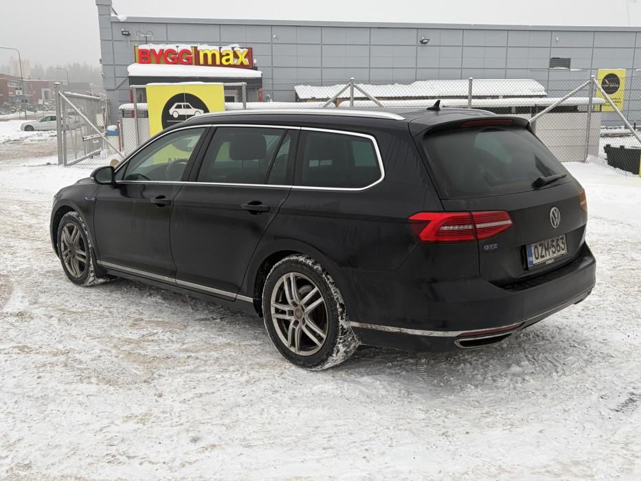 VOLKSWAGEN Passat 2018