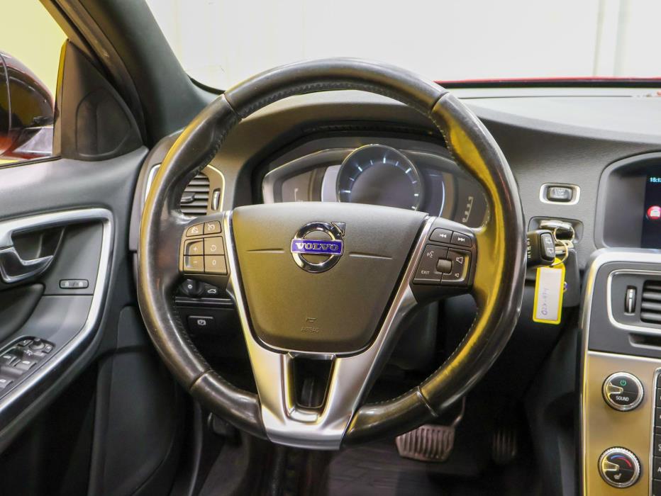VOLVO V60 Cross Country 2017