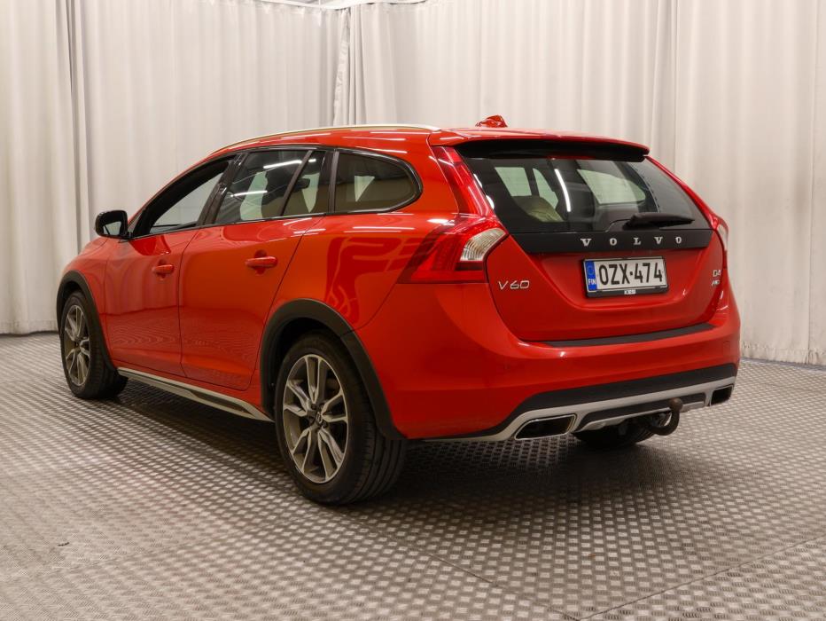 VOLVO V60 Cross Country 2017